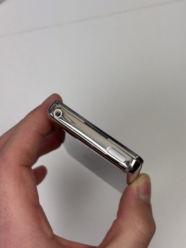iPod Video 5.5th Gen Transparent - 30 GB