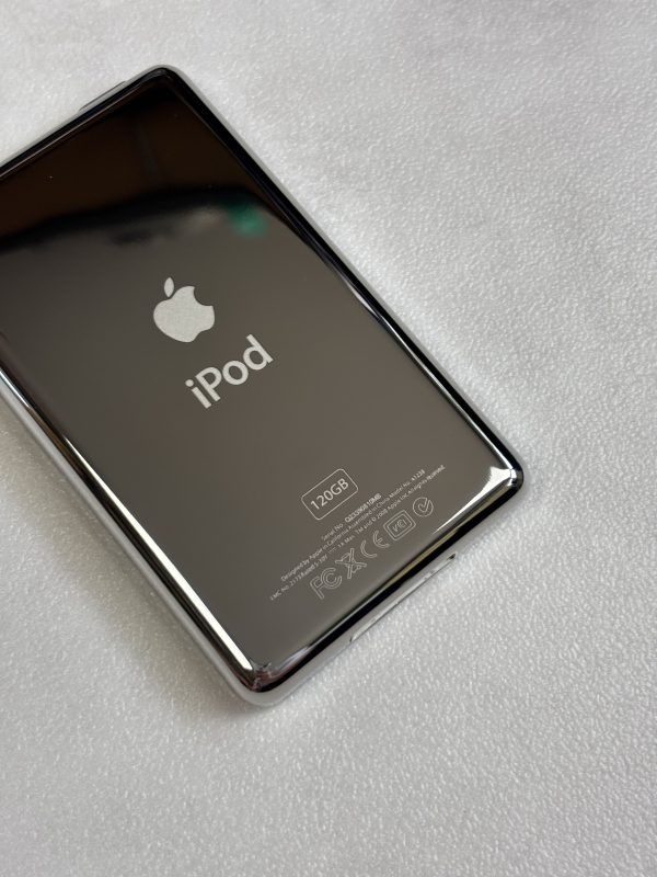 iPod Video 5th Gen White - 120 GB