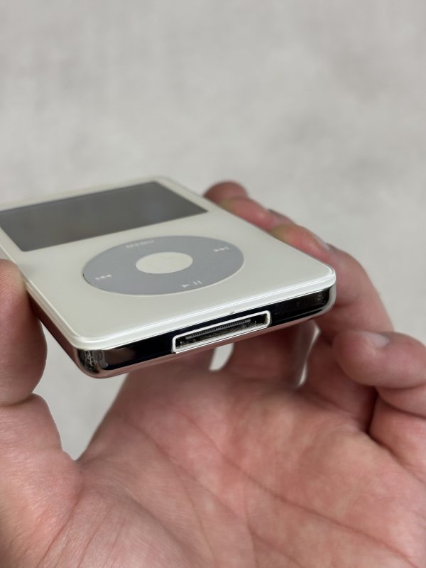 iPod Video 5th Gen White - 120 GB